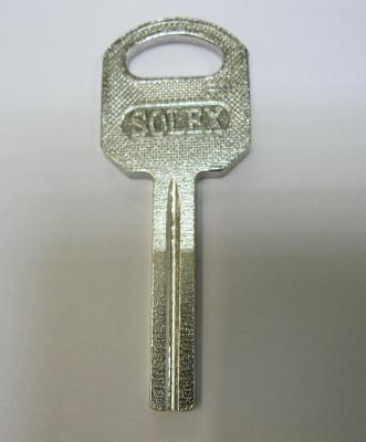 Заготовка для ключей 00010 Solex квадрат с пазом (30*5.5*2.9мм)