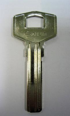 Заготовка для ключей 00540 SANJIN металлическая 3 паза левая (31,5*8,4*2,24мм)