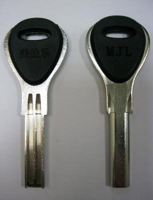 Заготовка для ключей 00648 LXS-1P (MASL1-jma) JL-A13 полукруг 2 паза 8,0*30мм вертикальная
