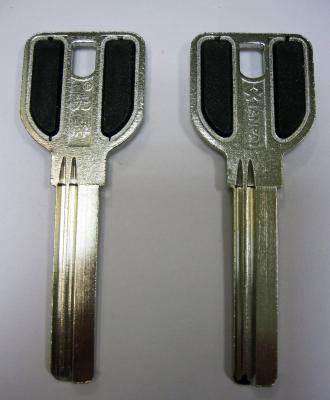 Заготовка для ключей 00521 MCM-4D_X_MCM1_X_MCM ручка с пластиковыми вставками (MCM) 2 паза 38 мм вертикальная