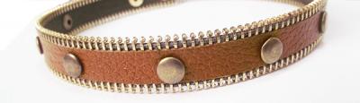Кожаный браслет с хольнитенами коричневый